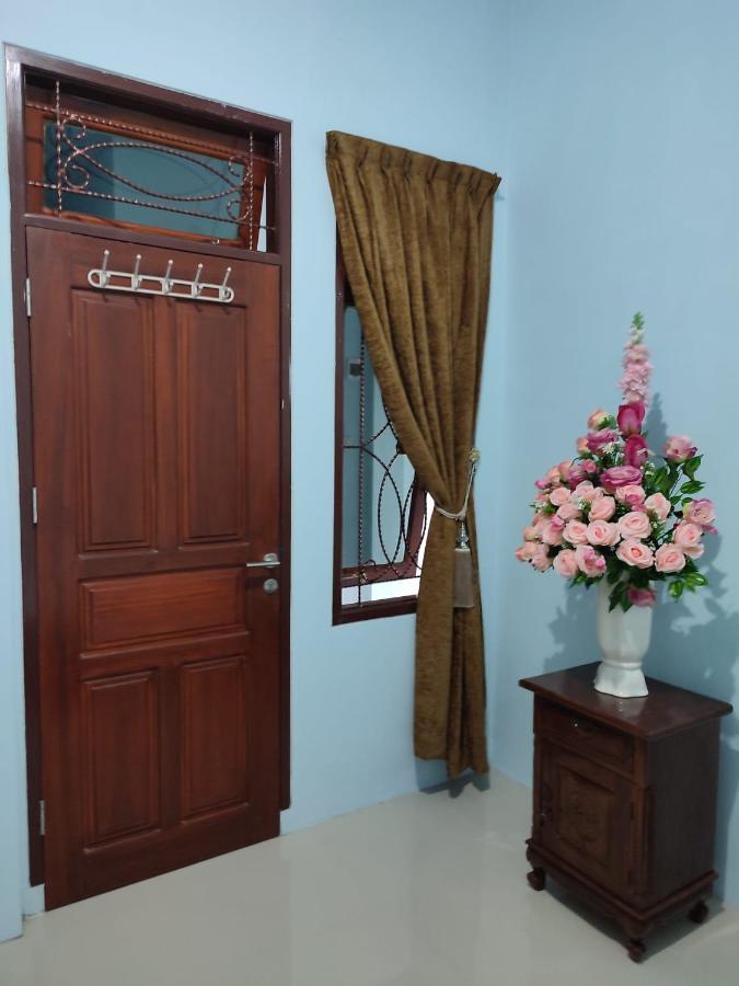 M1 Residence Manado Extérieur photo